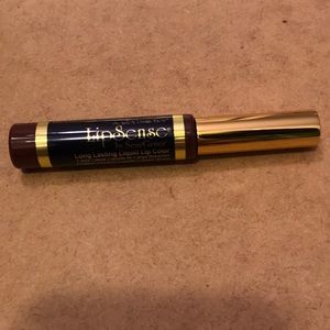 LipSense in color Mulled Wine
